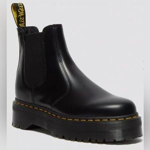 Dr. Martins Platform Chelsea Boots SIZE 8